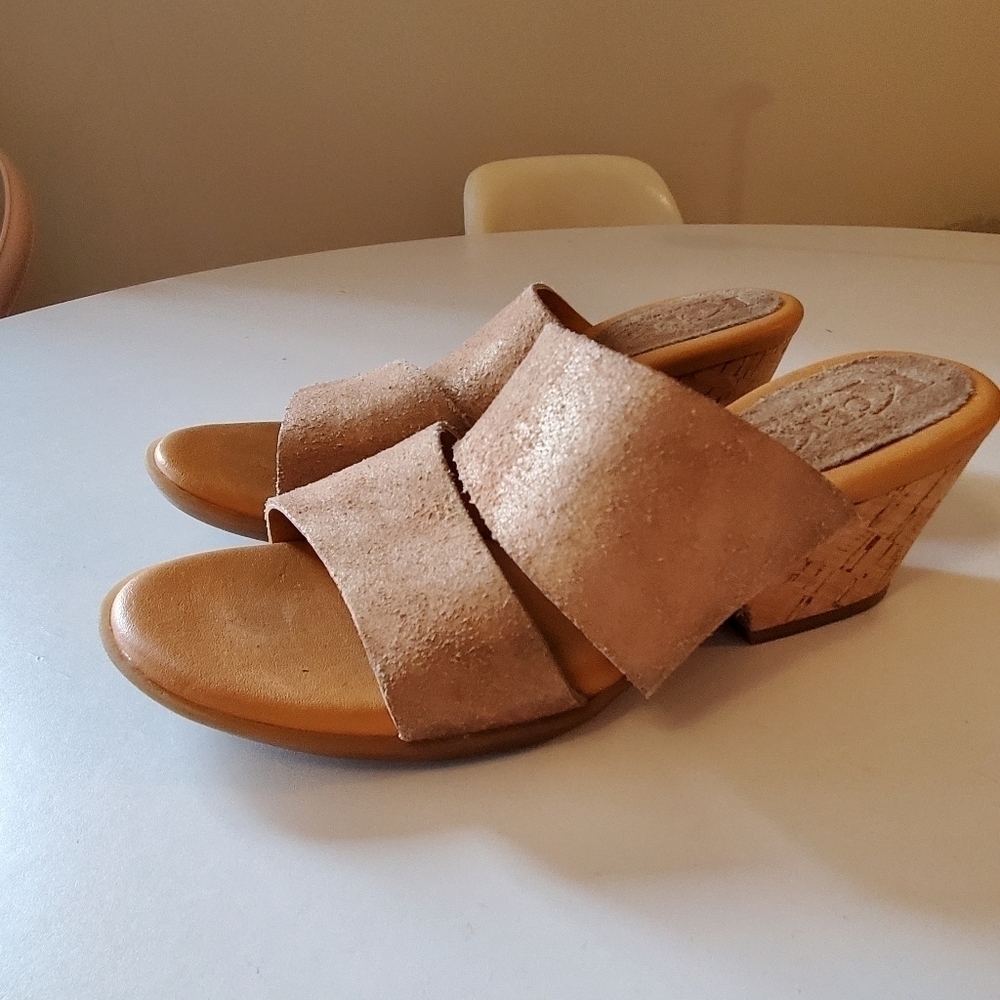 Korks by Kork Ease Wedge Heel Brown Suede Sandals Size 6